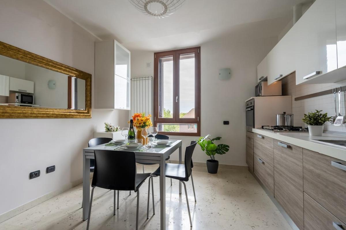 Apartment Station-duomo - Two Bedrooms & Terrace *