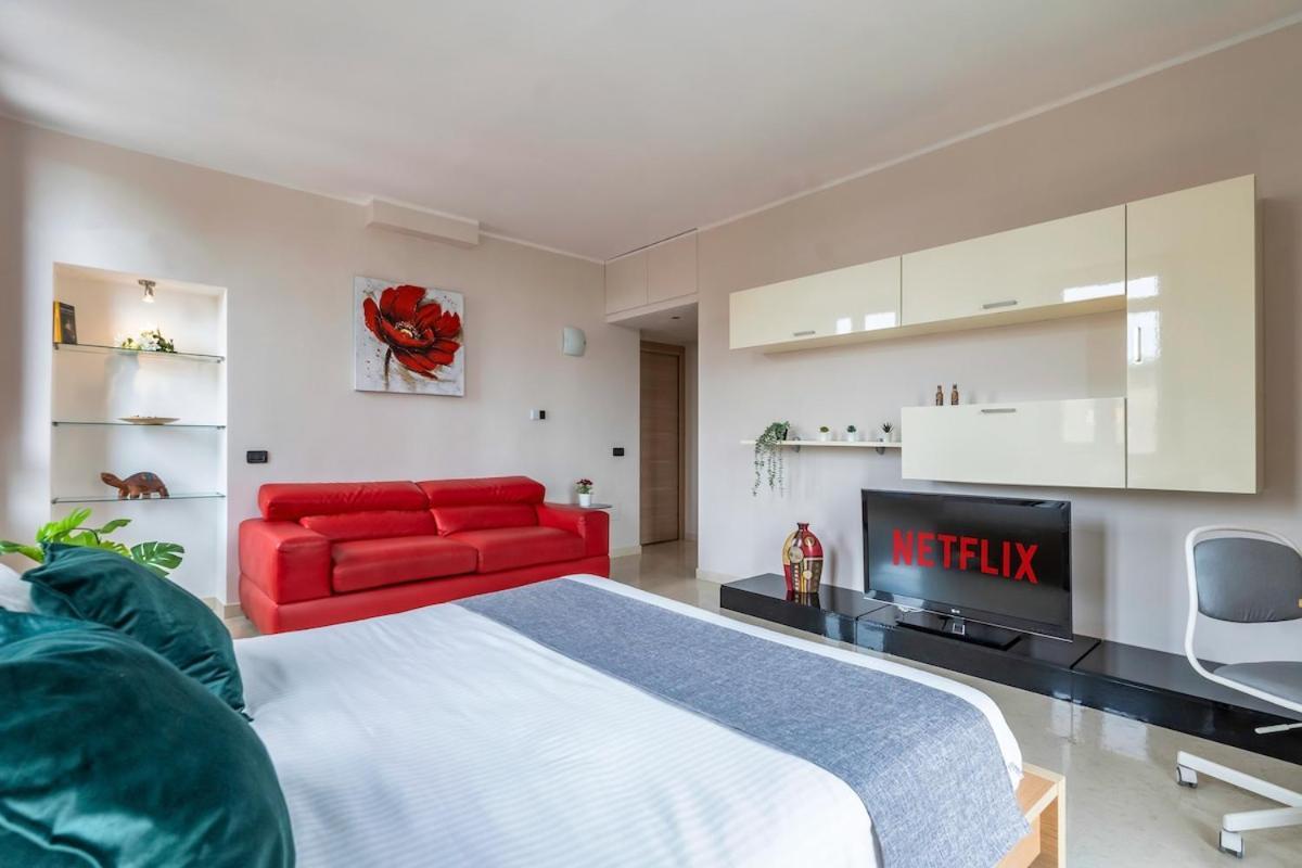 Station-duomo - Two Bedrooms & Terrace Apartment *