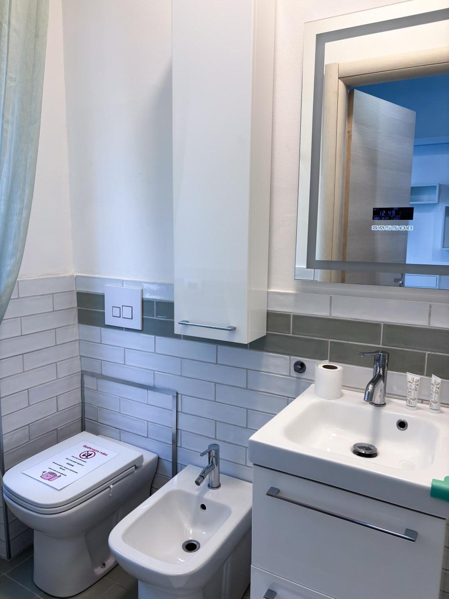 Apartment Duomo-milano Bocconi-lusso E Comfort Nel Cuore Della Citta *