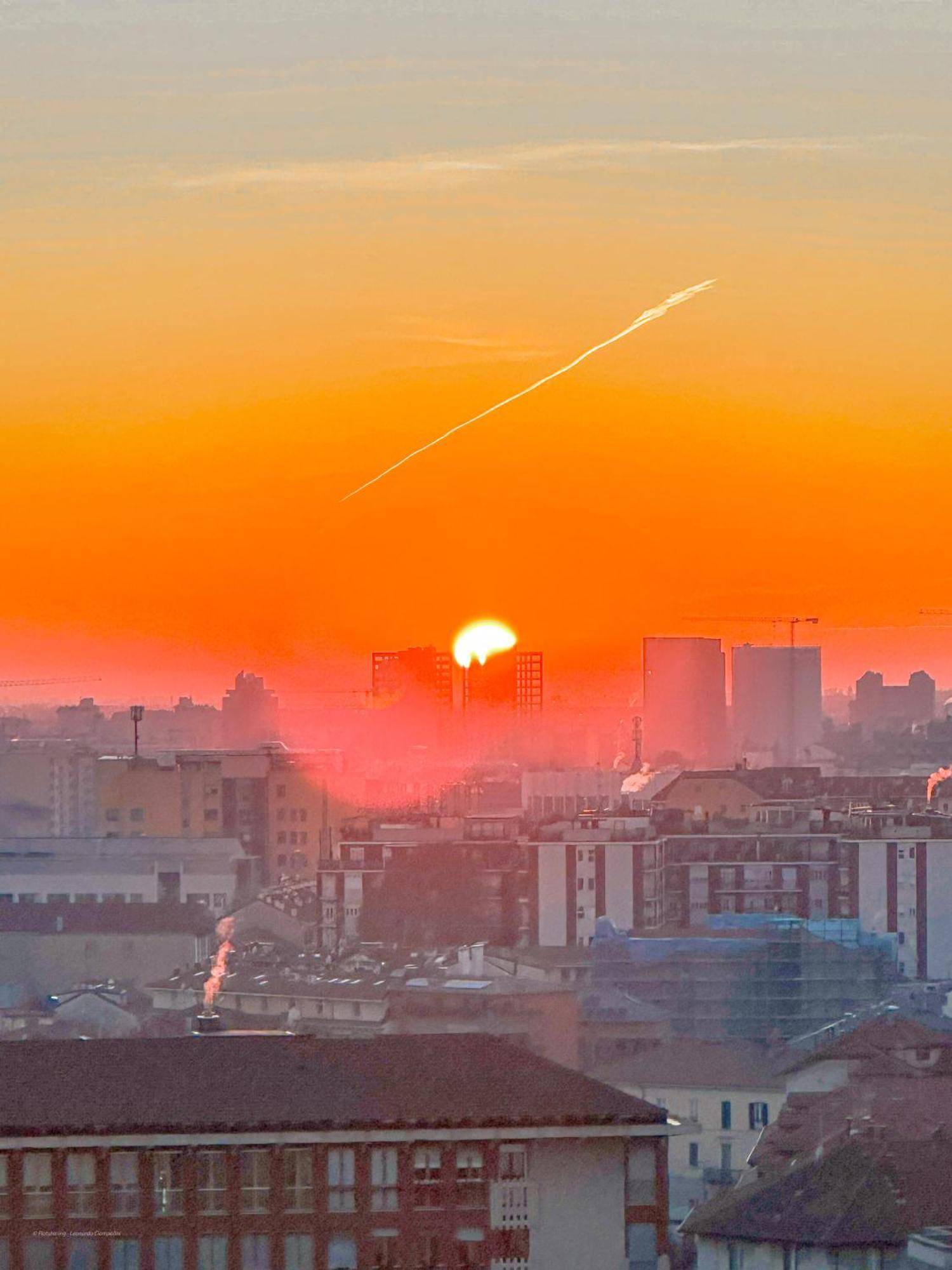 Ariberto Panoramica - 13 Piano - 8 Min Da Duomo Apartment Milan