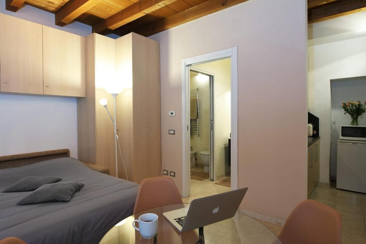 Apartment Miro-canonica 41, *