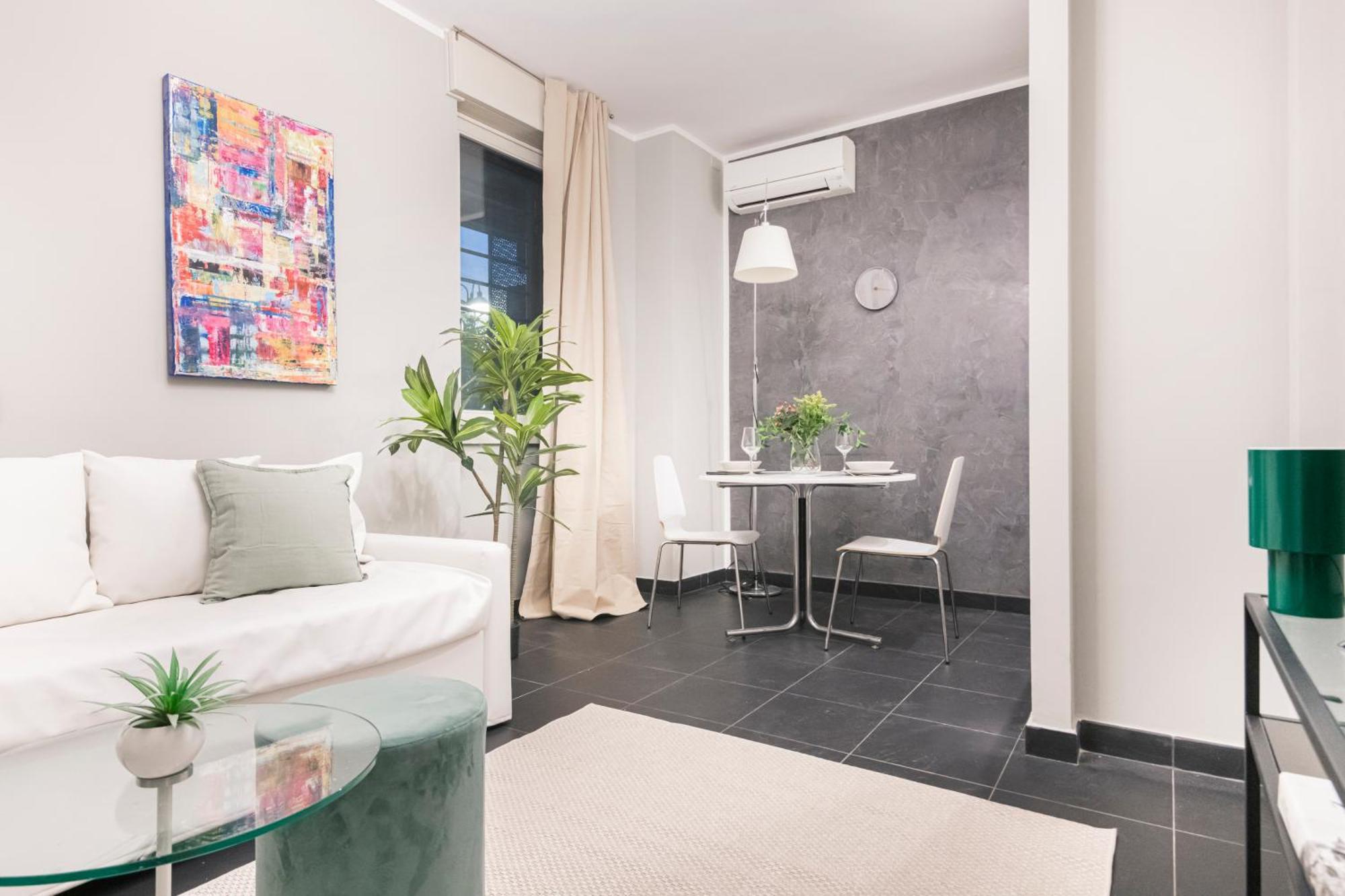 Apartment Easylife - The Magnificent Flat Porta Venezia Milan
