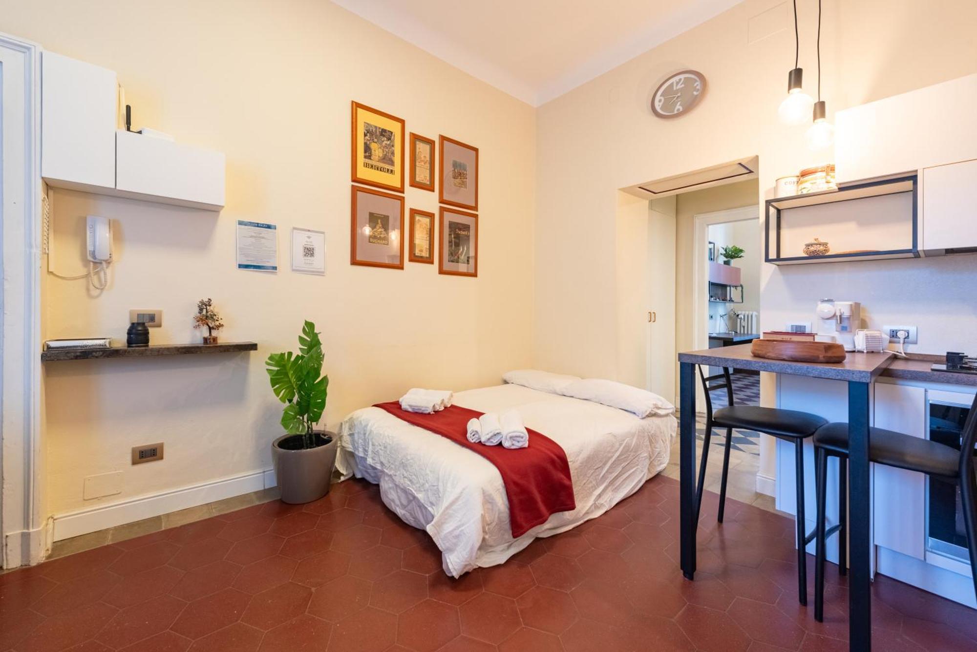 Apartment 10' Duomo & Station Large Milan