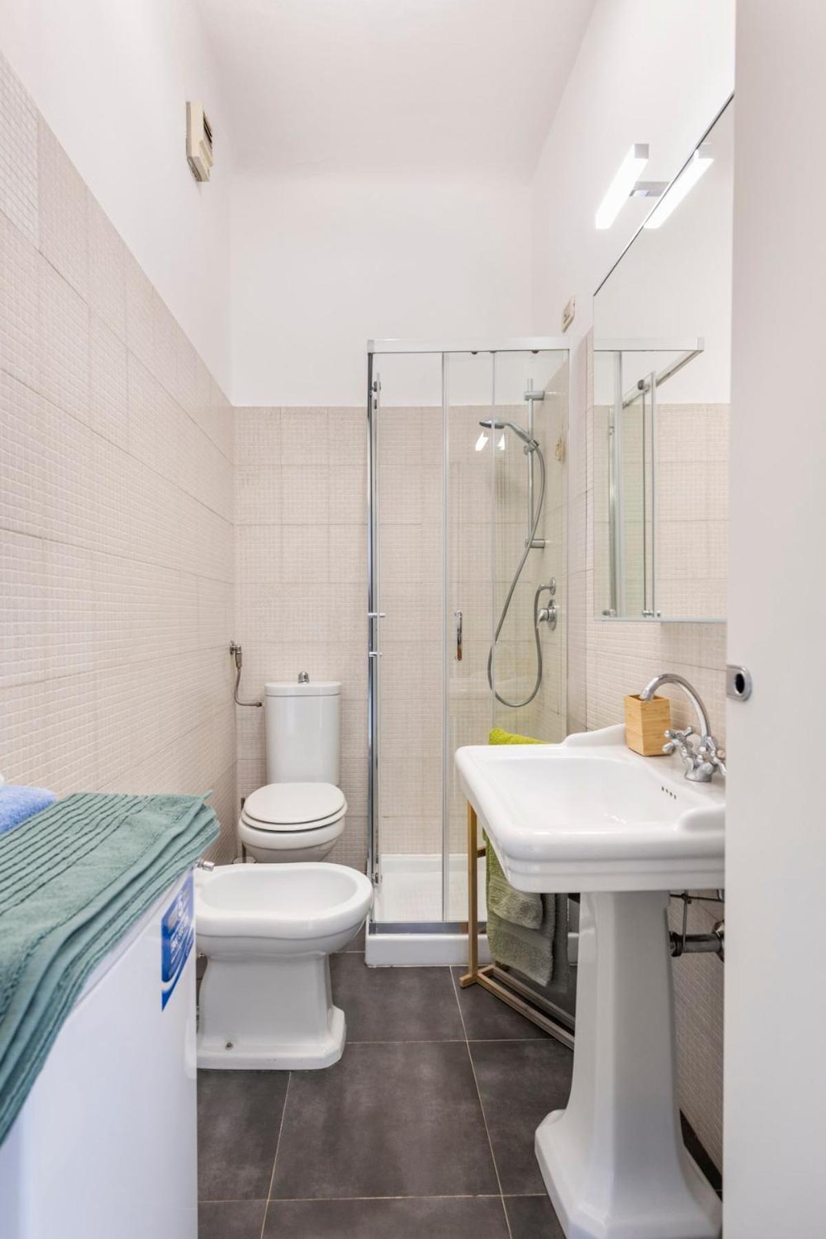 Apartment Navigli Ultimo Piano Milan