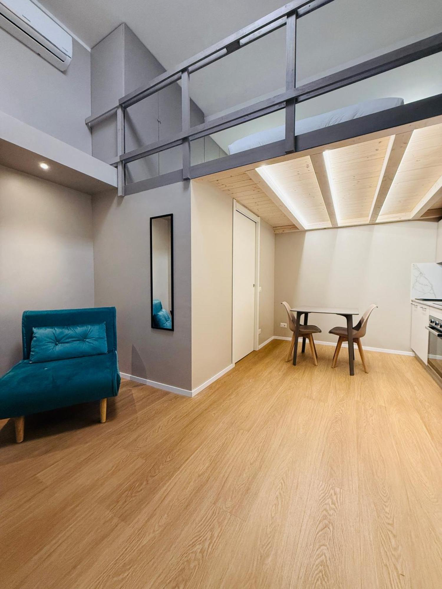 Comecasa Incantevole Loft Near Bocconi Apartment