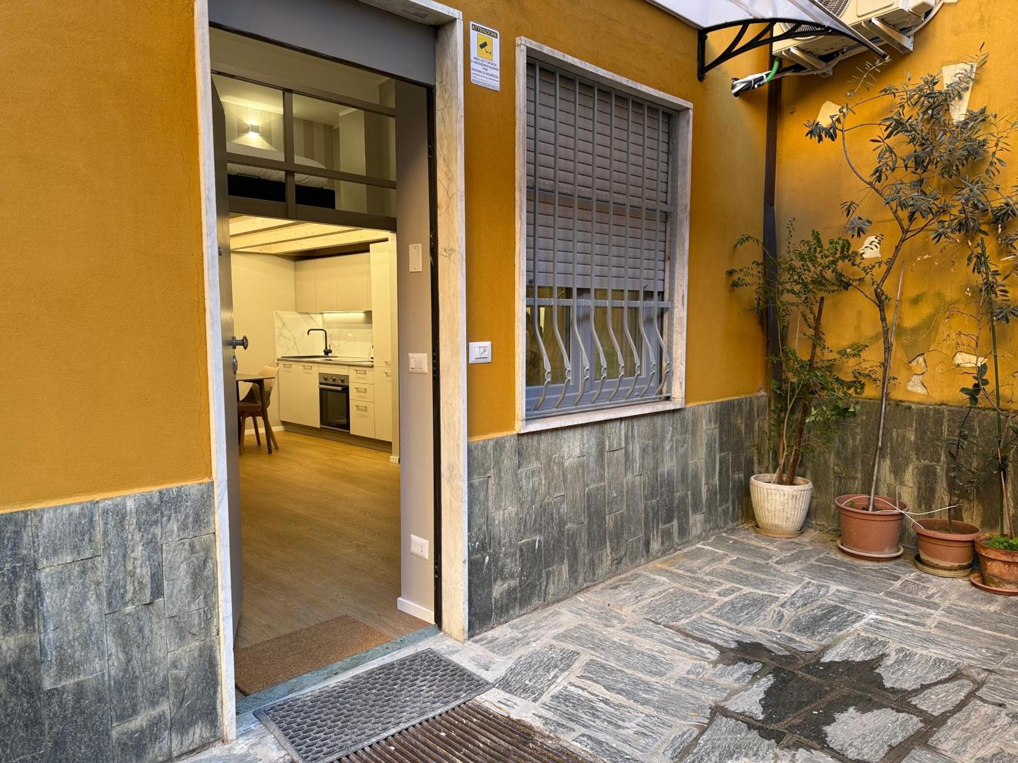 Apartment Comecasa Incantevole Loft Near Bocconi