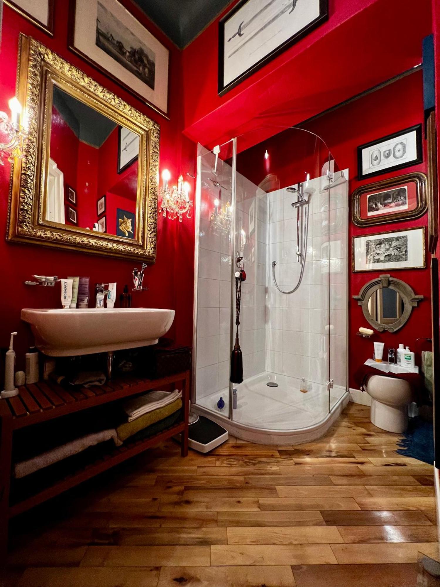 Luxury In Art Nouveau Building Next To Metro Station Bed & Breakfast Milan