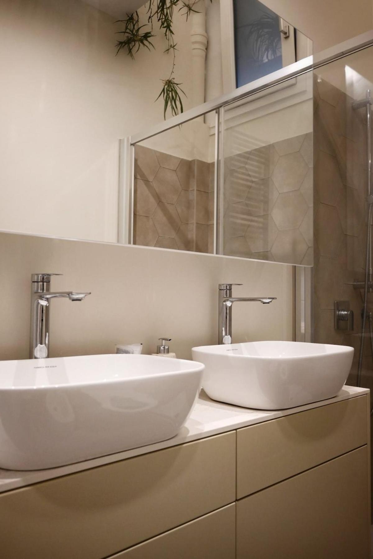 Luxury - 15 Min Duomo Apartment Milan