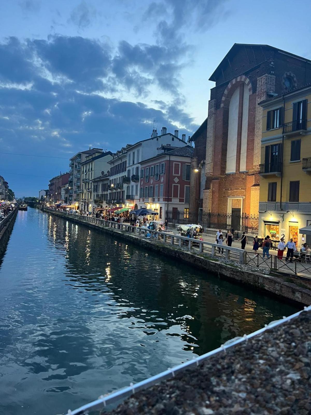 Carrara 23 Navigli Be Like! - Duomo Forum Bocconi Milan
