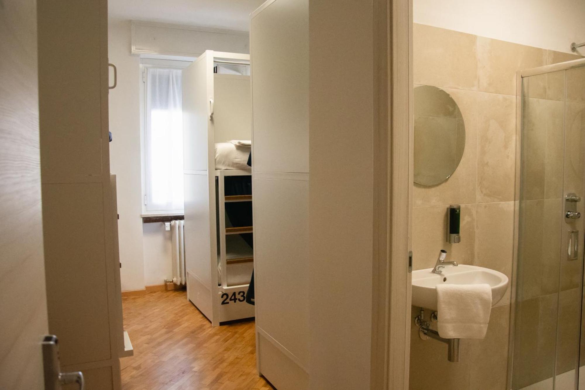 Bovisa Urban Garden Hostel Milan