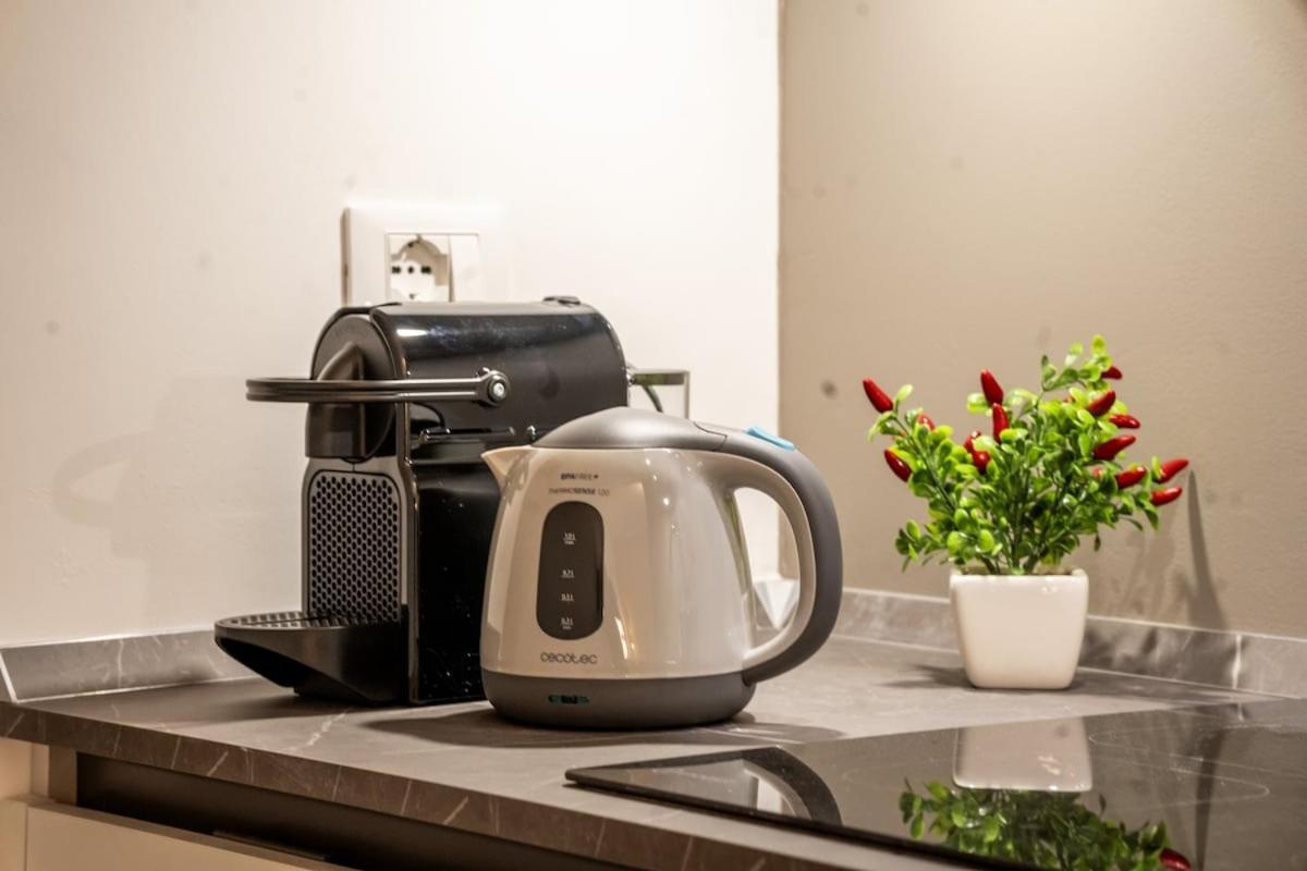 Free Parking - Duomo Bilocale - Private Gym- Metropolitana Apartment *