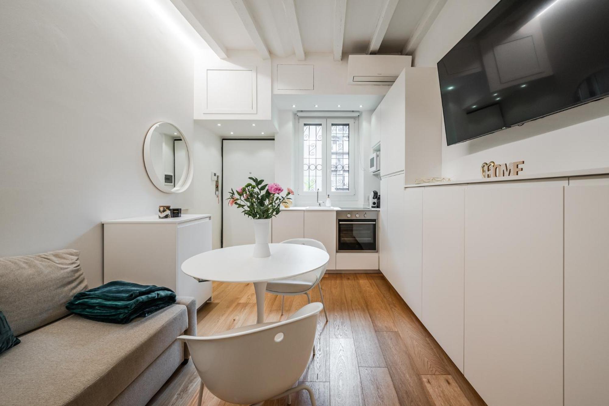 Vivimihome - Navigli With Garage Apartment *