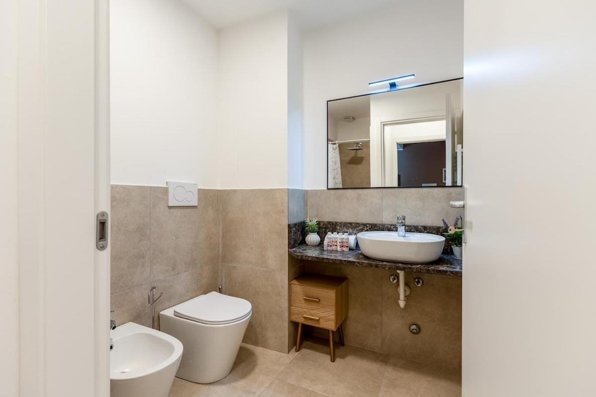Appartamento Authentic Private Flat 2 Min From Navigli *