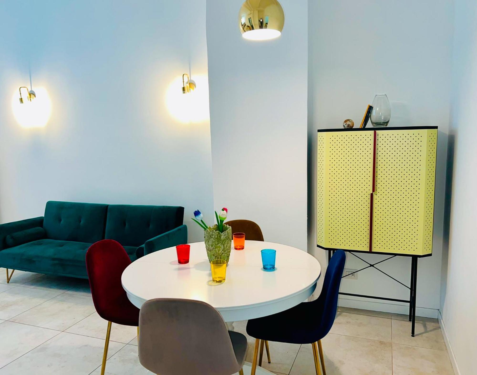 Apartment 3 In Navigli Center Close To The Metro With Parking *