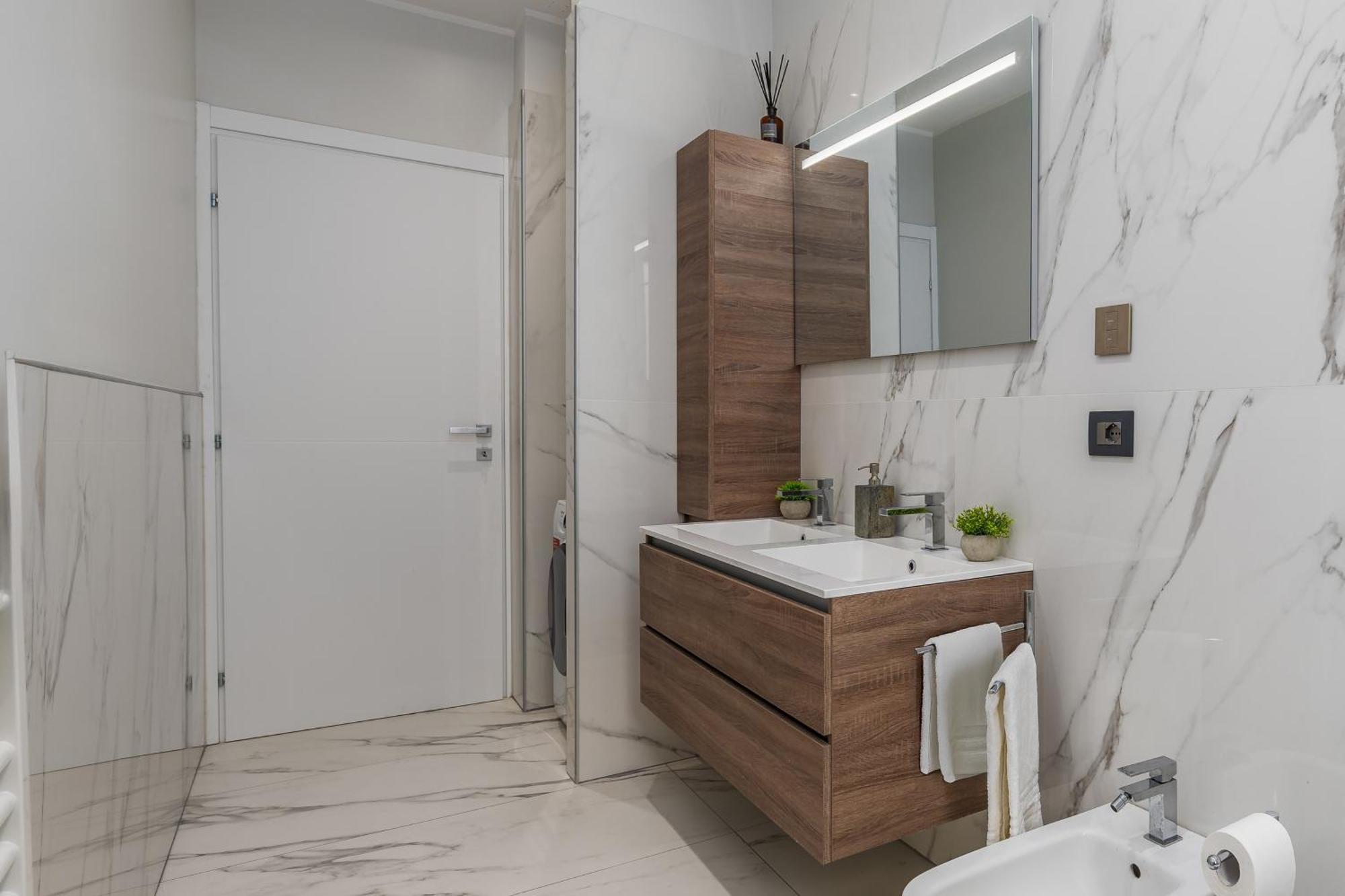 Luxury 2 Bedroom In Appartamento Milano