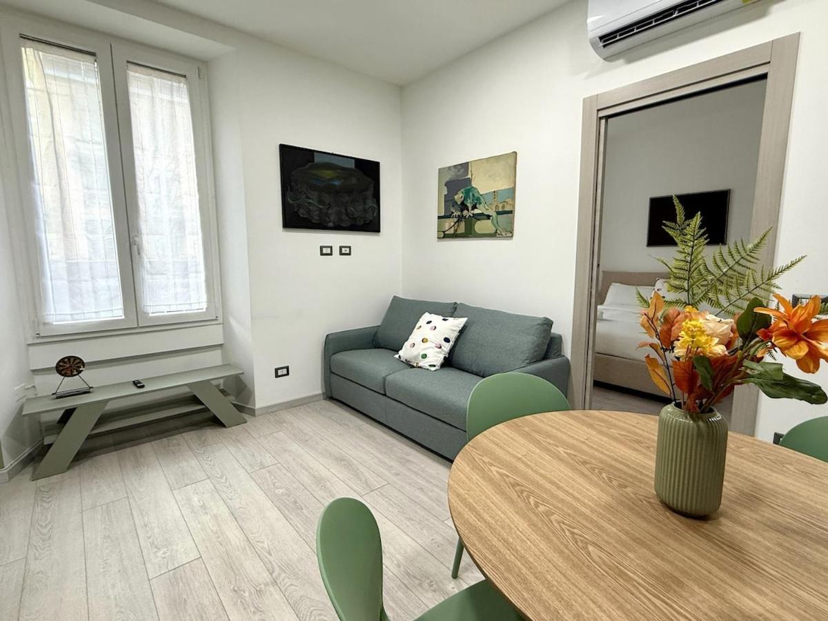 Apartment 5 Minuti Duomo - Metro M4 Argonne - Linate Airport *