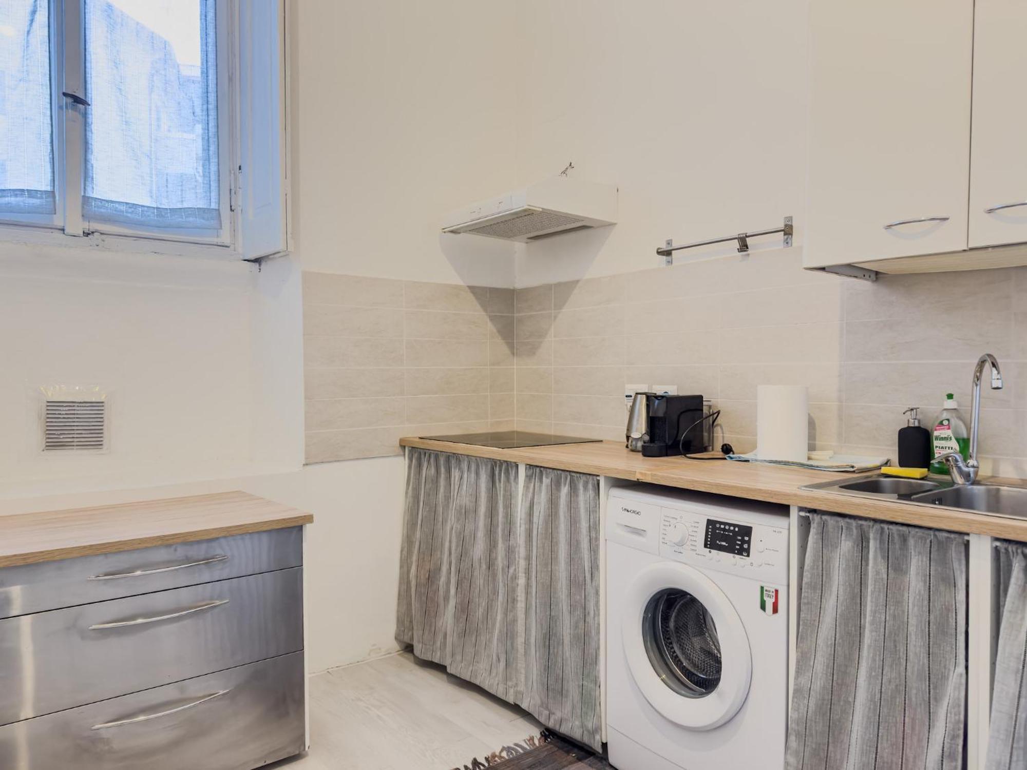 Free Parking Navigli Urban Retreat