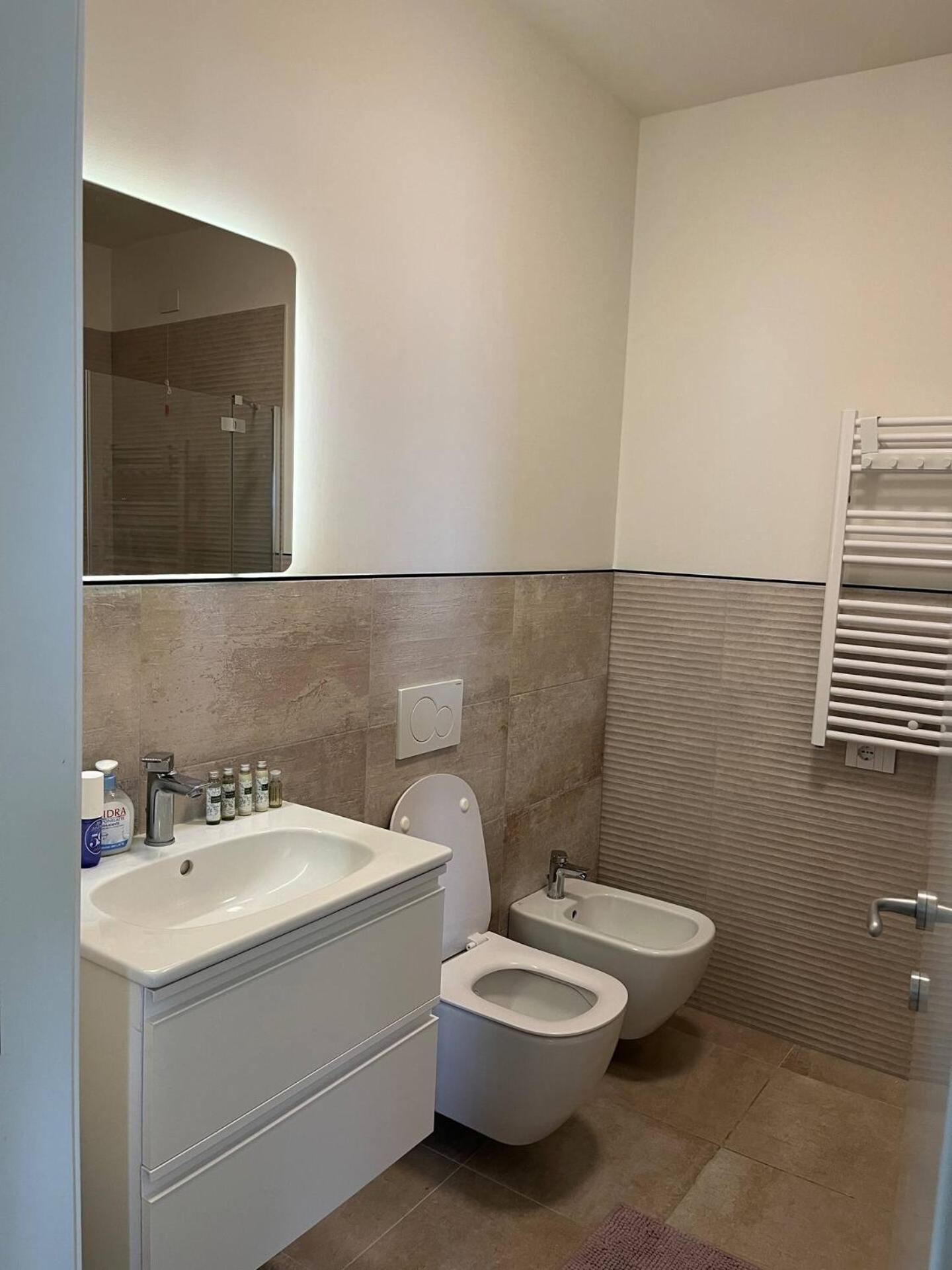 Your Private Skyview Apartment