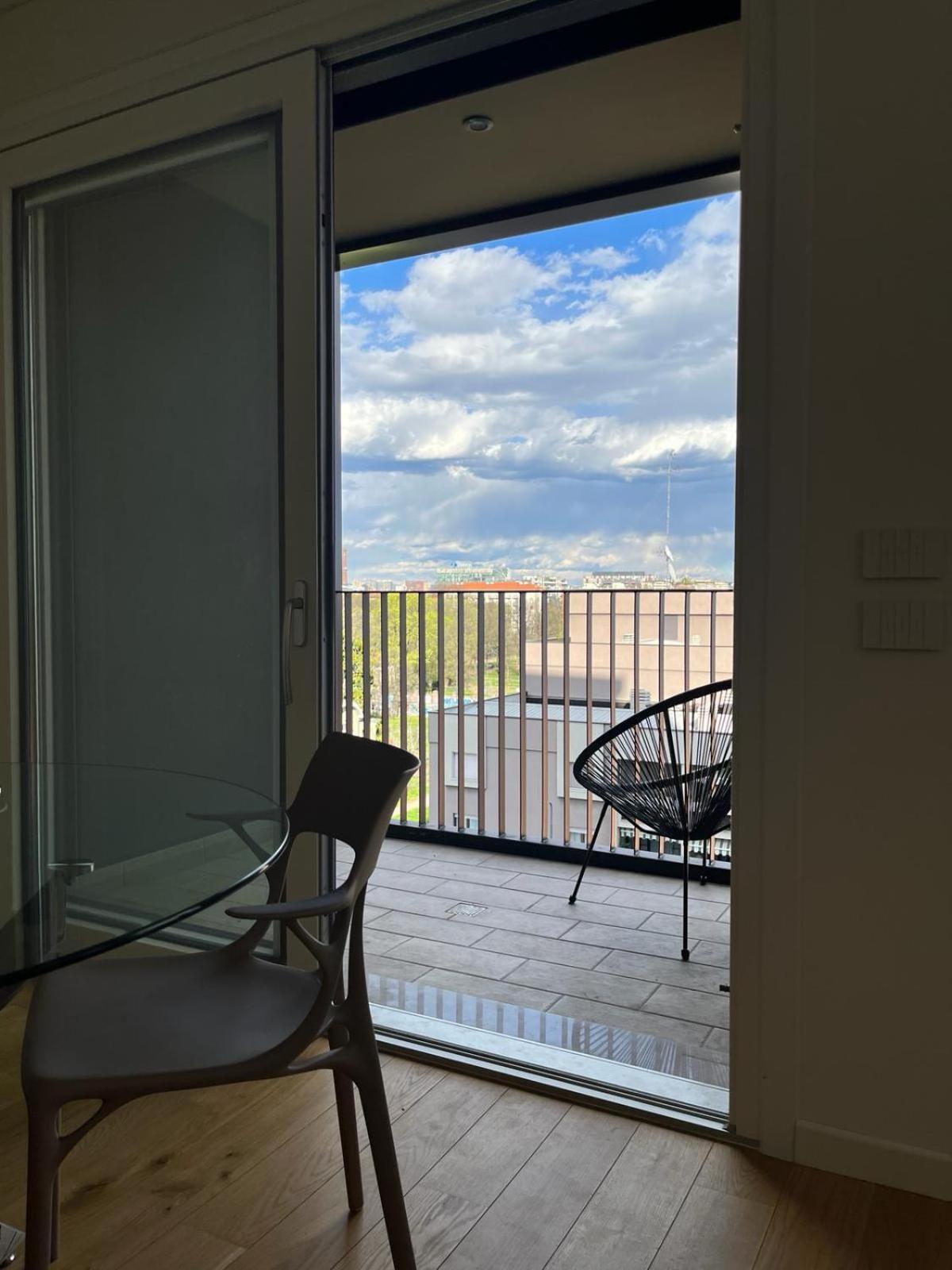 Your Private Skyview Apartment