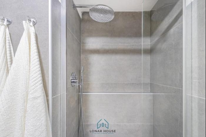 Center Jacuzzi Deluxe Loft Apartment Milan
