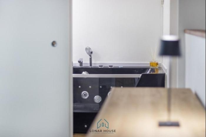 Center Jacuzzi Deluxe Loft Apartment Milan