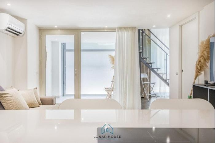 Center Jacuzzi Deluxe Loft Apartment Milan