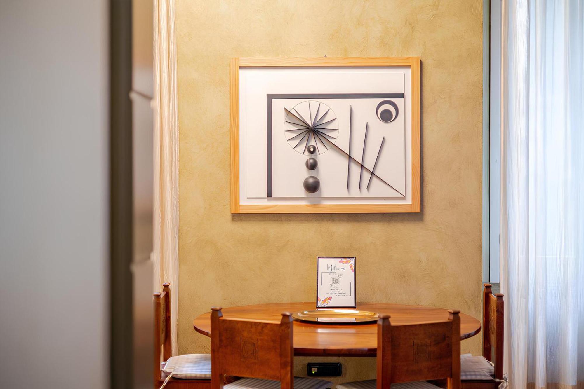 Da Vinci - The Heart Of Leonardo's Apartment Milan