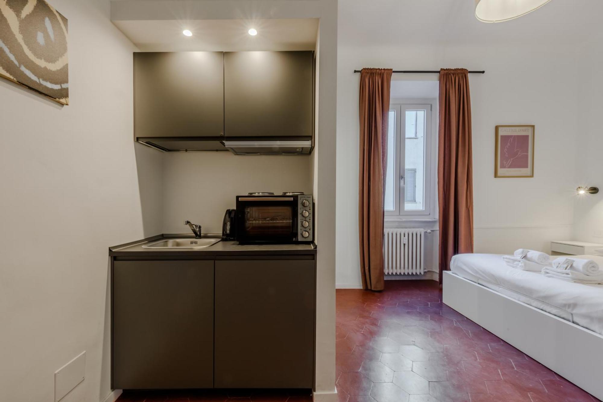 New And Functional Near The Metro * Milan