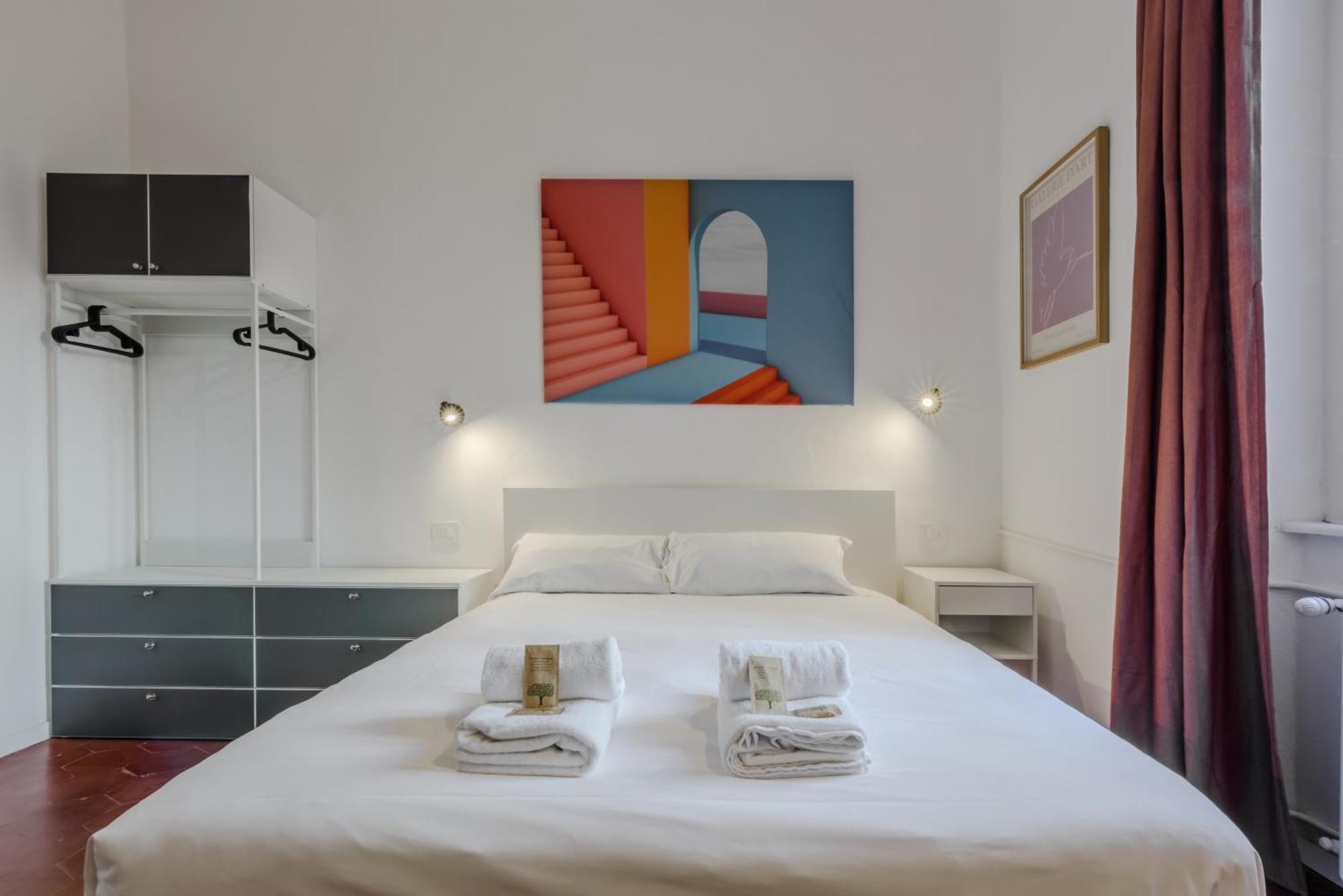 New And Functional Near The Metro * Milan
