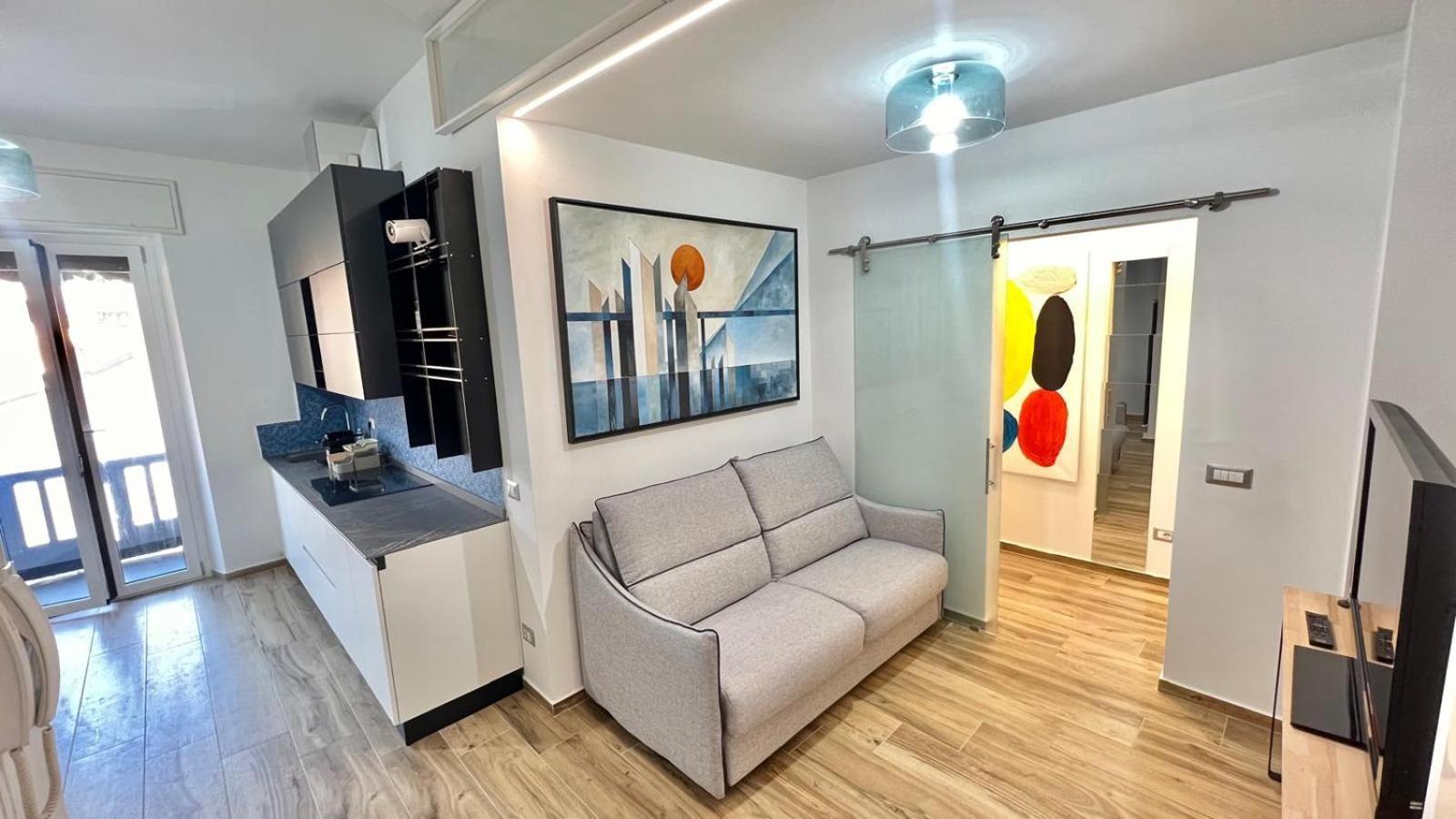 Torelli Home, Moderno E Confortevole, Nel Cuore Della Citta Di Milano, Con Balcone Vista Porta Garibaldi Milão