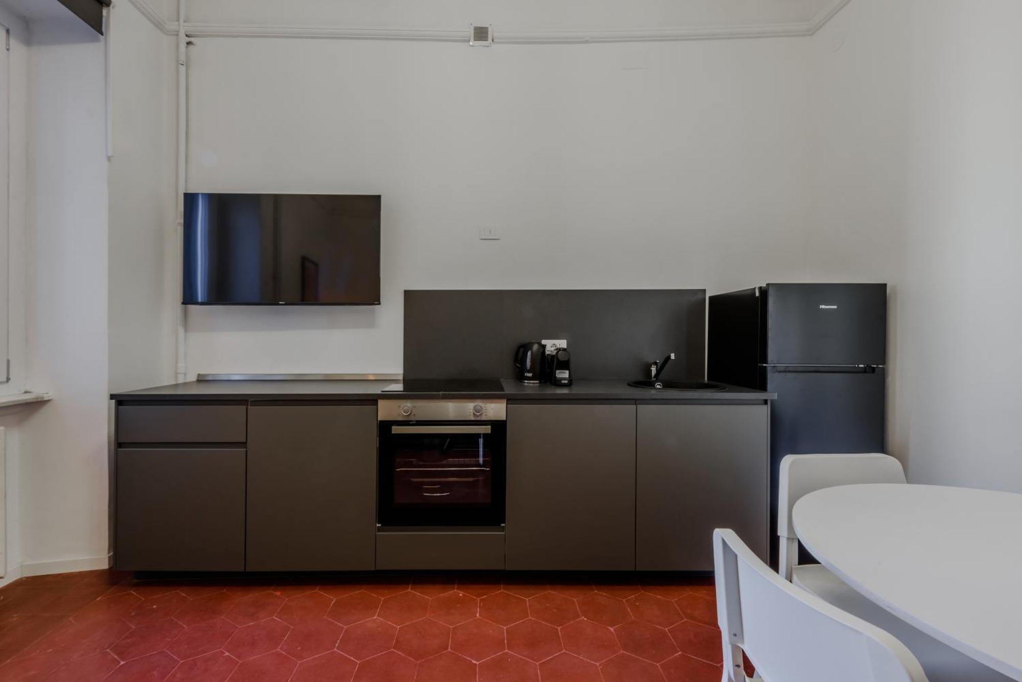 New And Functional Near The Metro * Milan