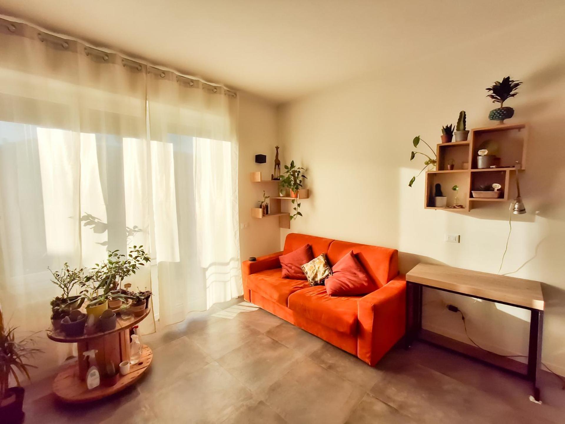 Bright Two-bedroom Near Isola * Milan