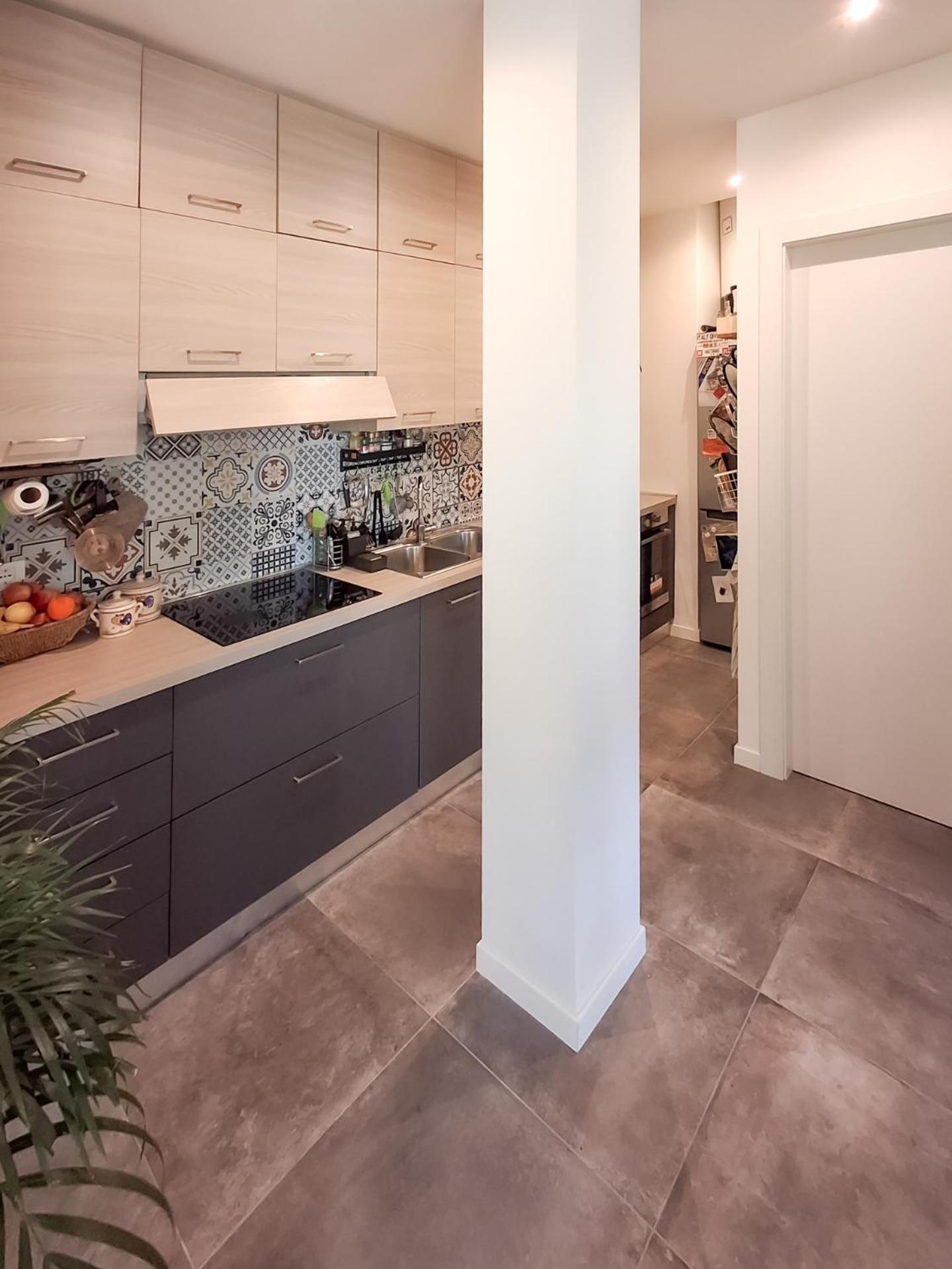 Bright Two-bedroom Near Isola *