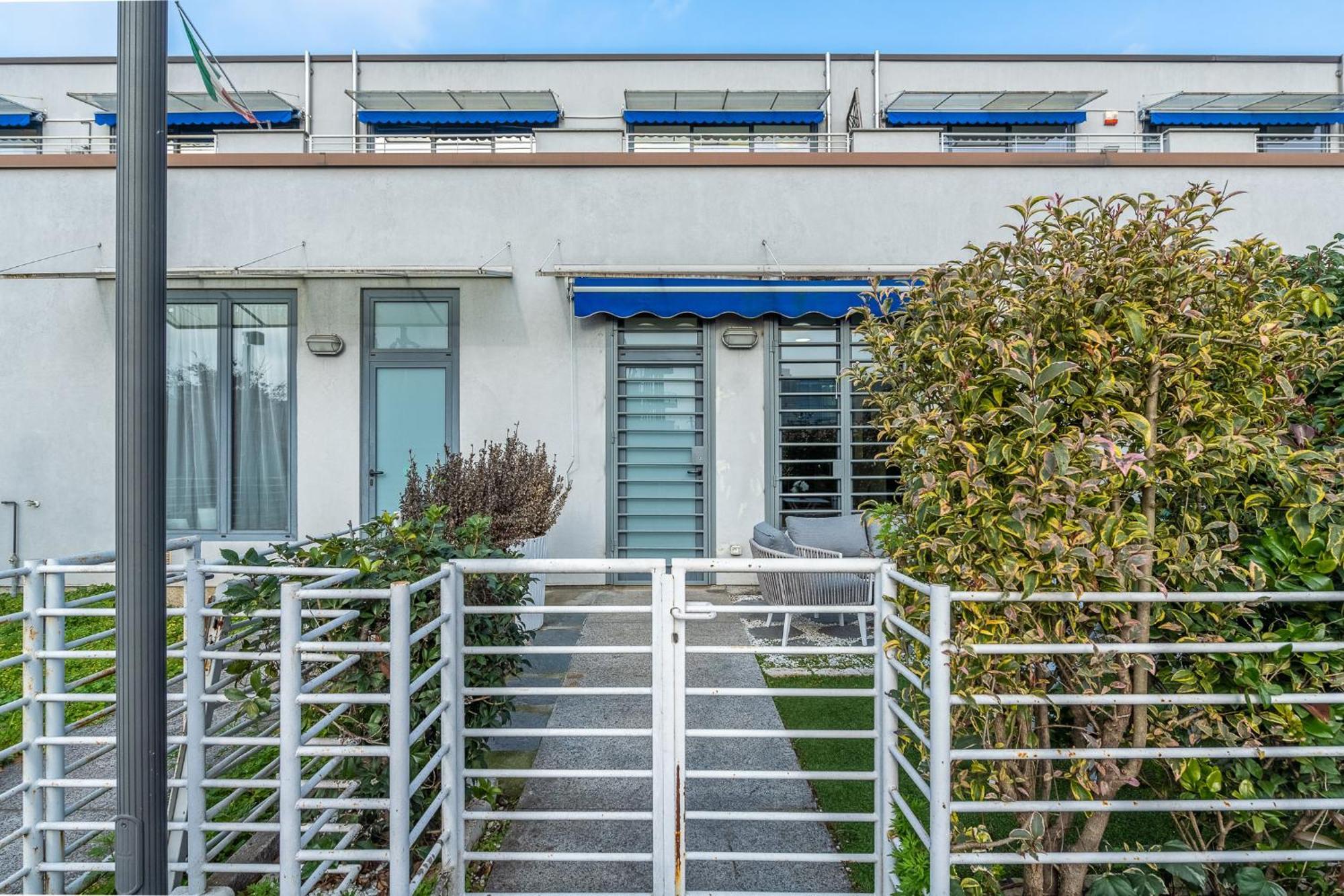 Urban Loft Certosa - Private Garden Apartment