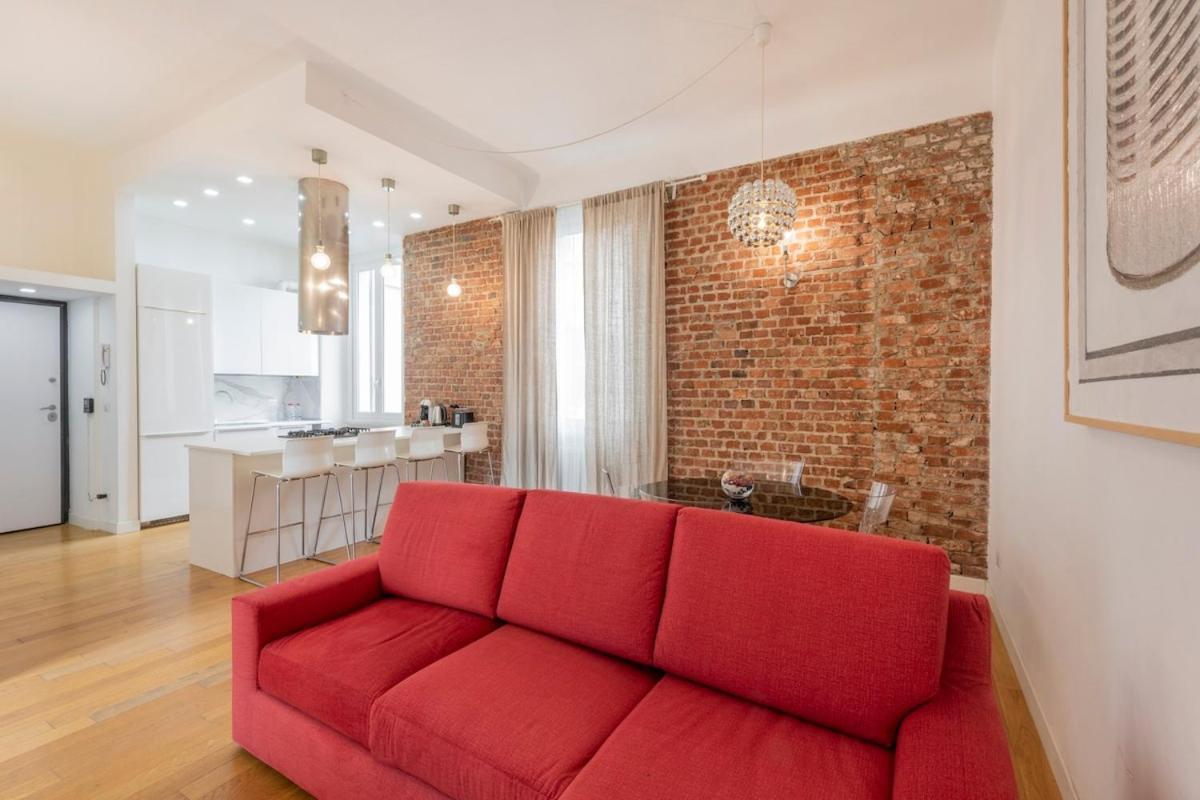 Luxury 3 Bedrooms - B *