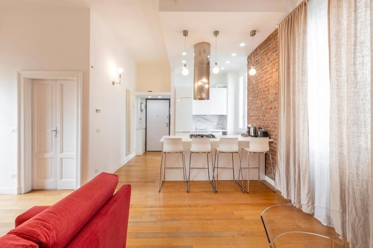 Luxury 3 Bedrooms - B *
