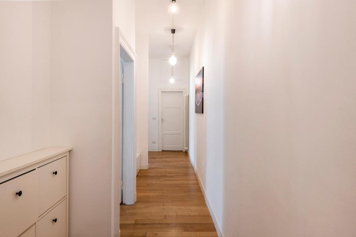 Luxury 3 Bedrooms - B *