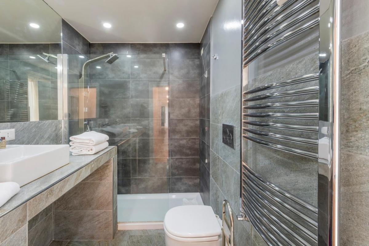 Luxury 3 Bedrooms - B Apartment