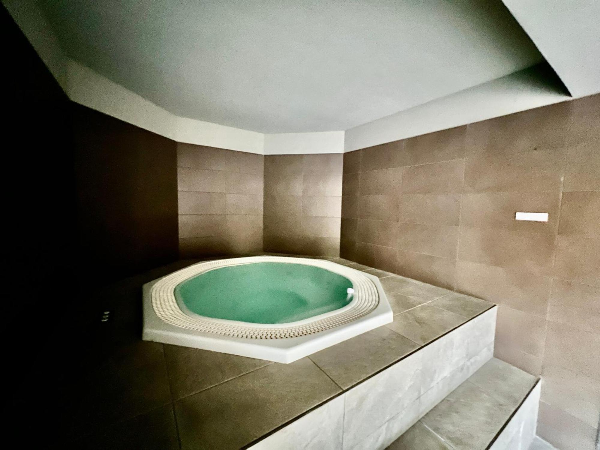 Apartamento Giax Tower Premium Modern Milanese Flat With Gym Pool View & Box Milão