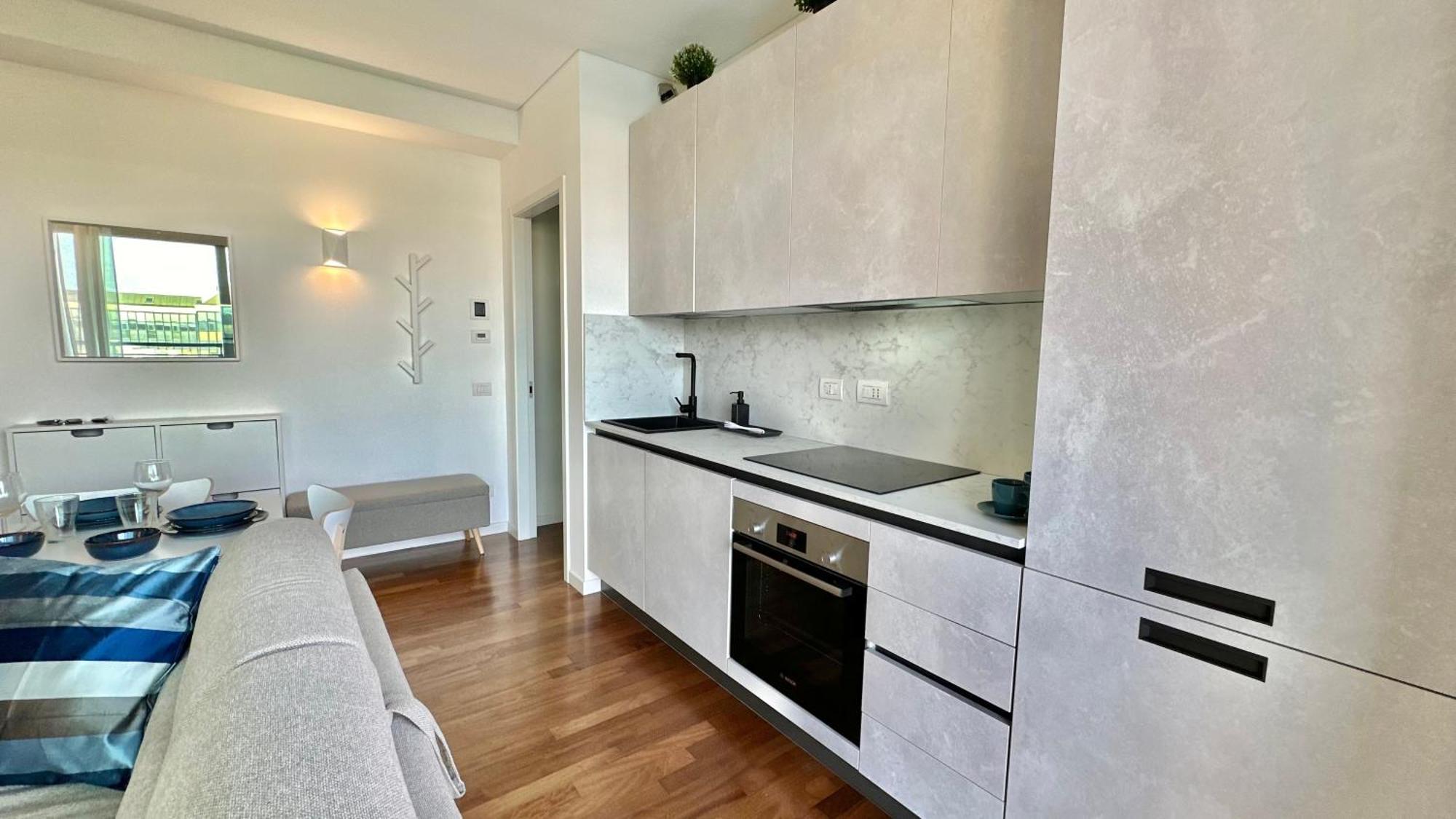 Apartamento Giax Tower Premium Modern Milanese Flat With Gym Pool View & Box