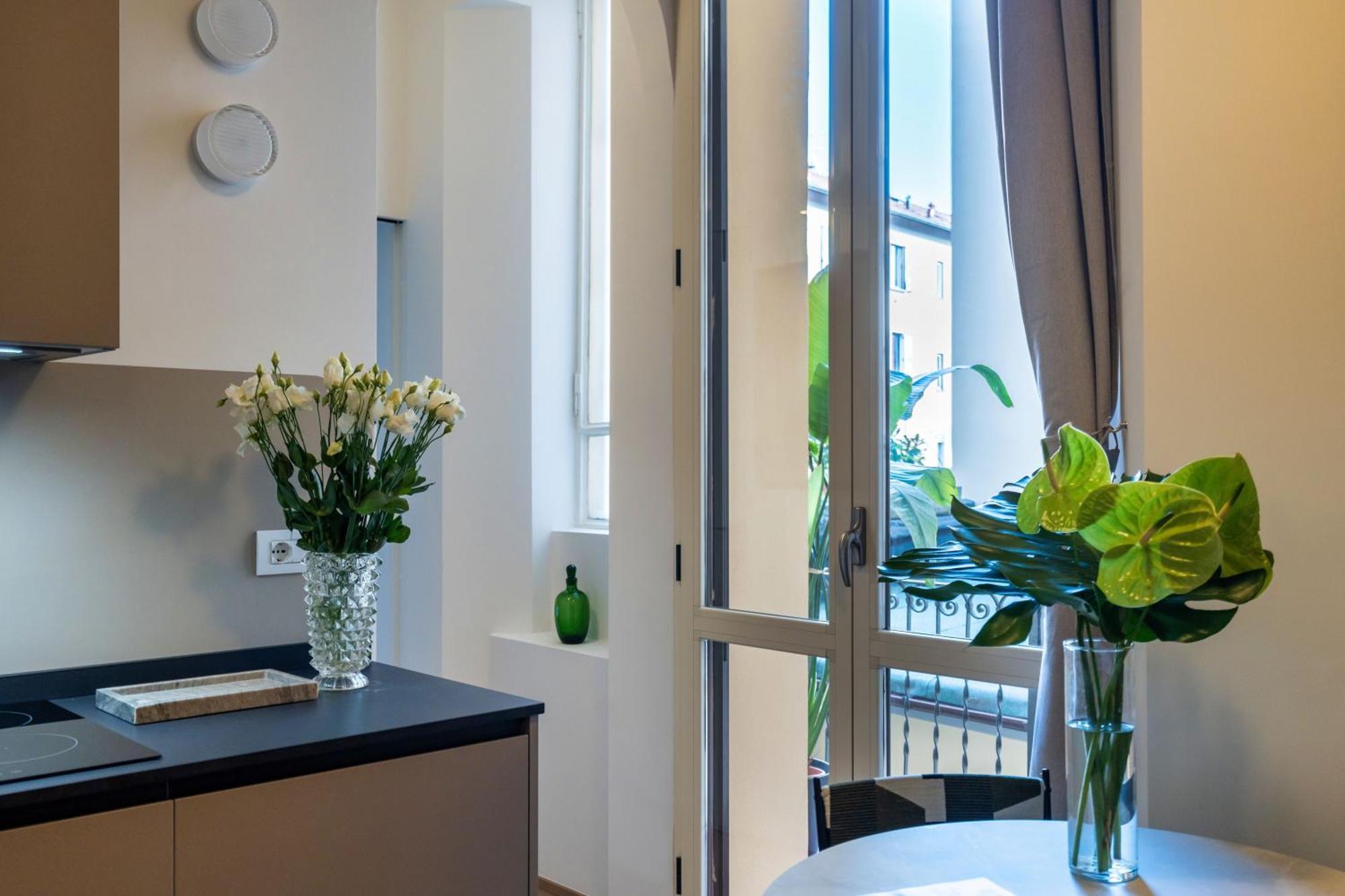 Casa Corio Balcony Porta Romana Apartment Milan
