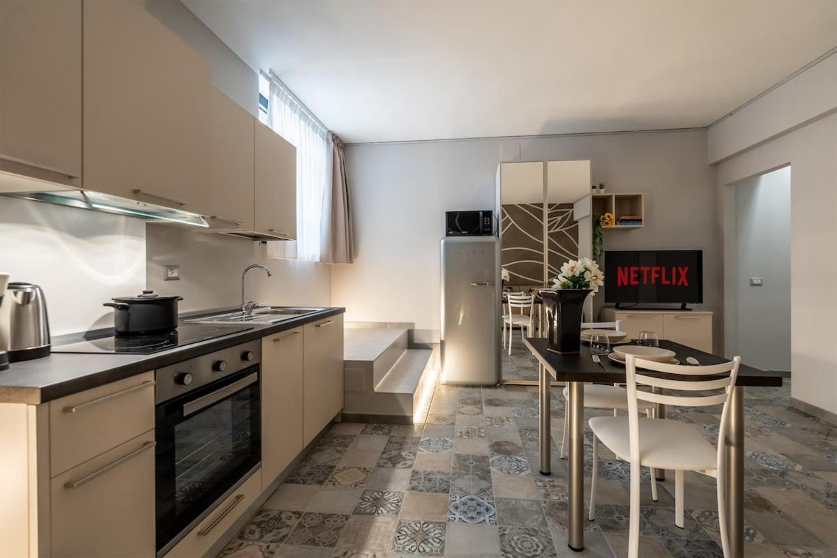 Apartment Duomo-navigli - Loft Montenapoleone Wifi & Netflix *