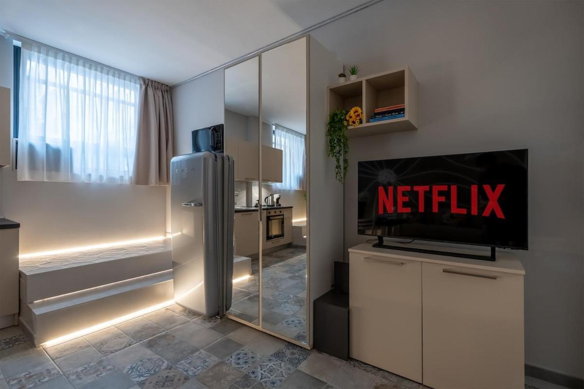 Duomo-navigli - Loft Montenapoleone Wifi & Netflix Apartment Milan