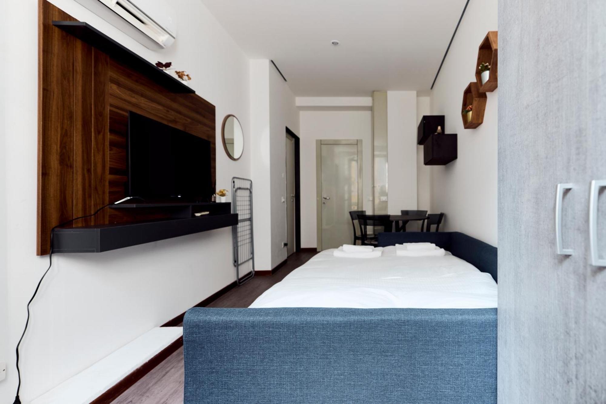 Apartment Corso Venezia View With Private Balcony - Corso Venezia Milan