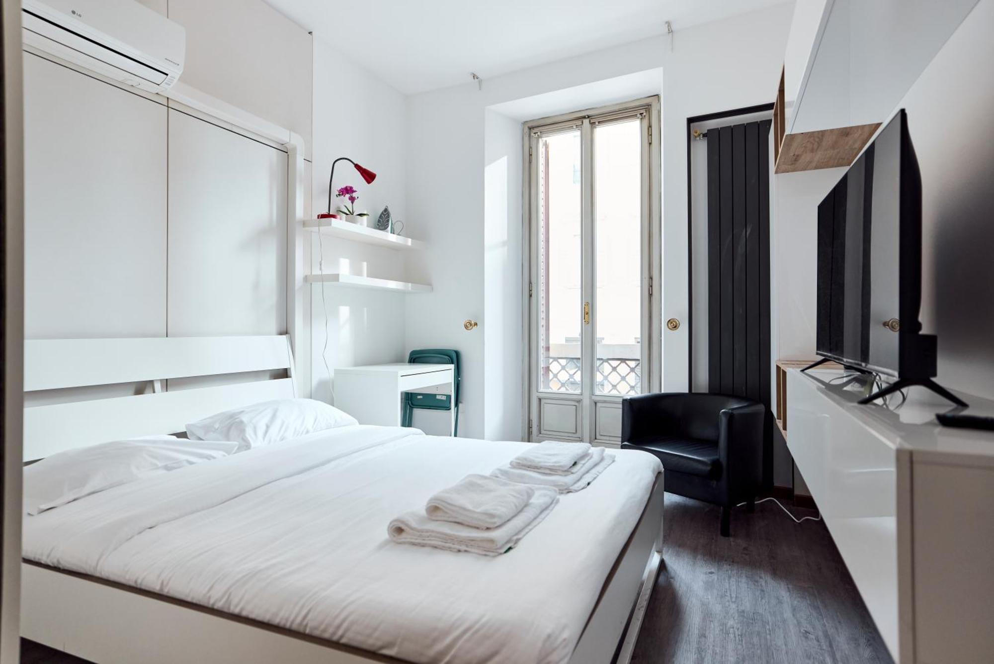 Apartment Corso Venezia View With Private Balcony - Corso Venezia