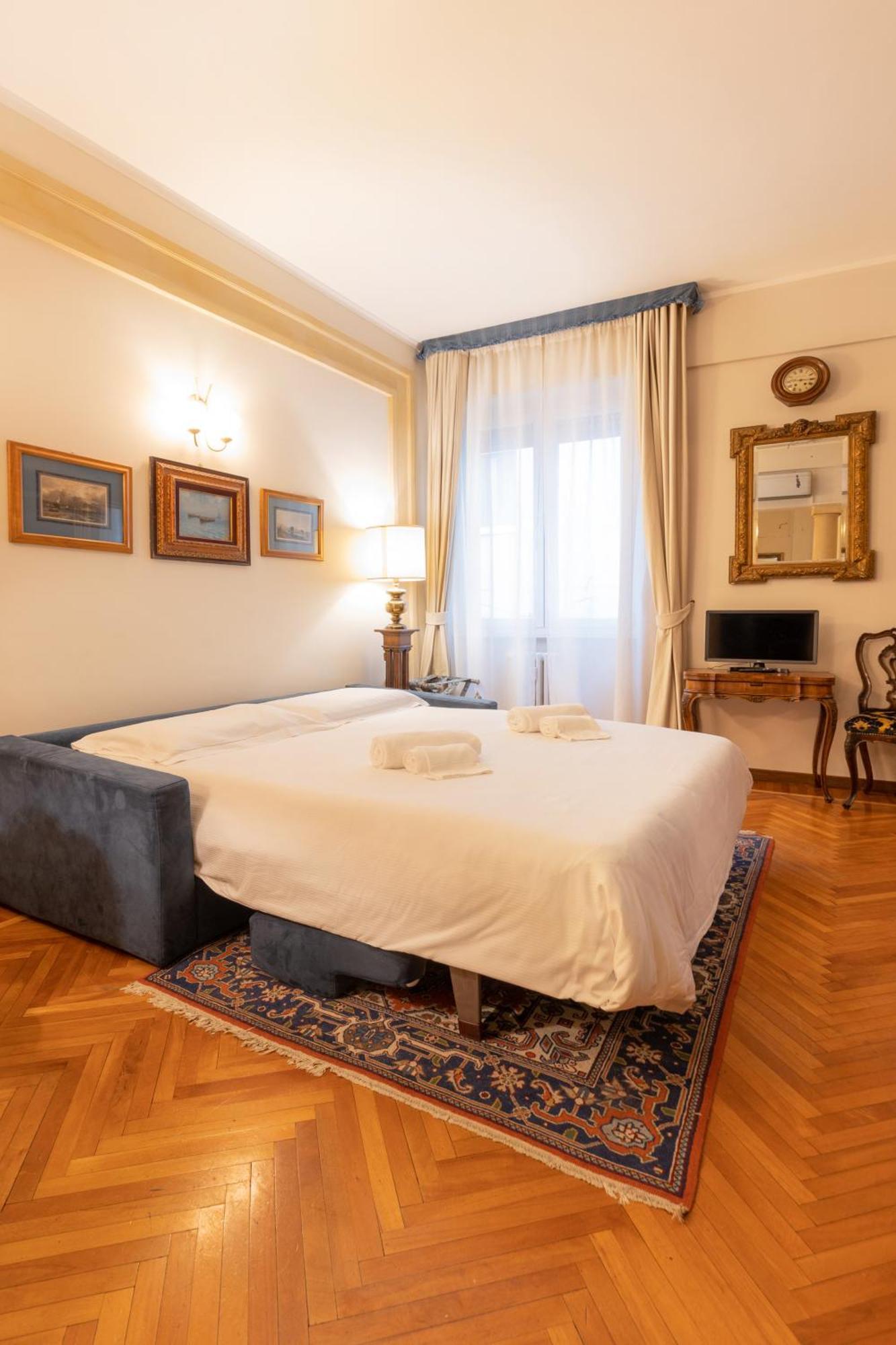 Duomo - Piatti Charme Apartment Milan