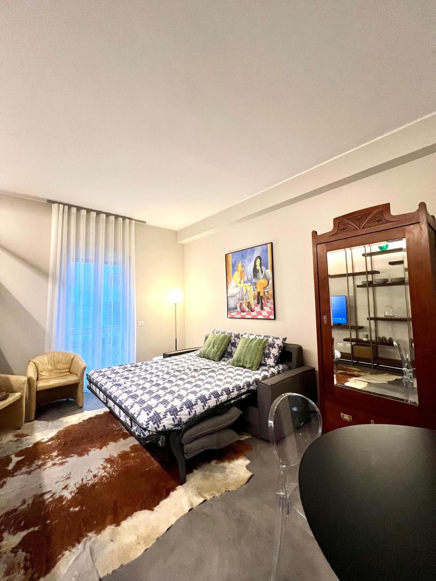 Design District Luxury Apartment