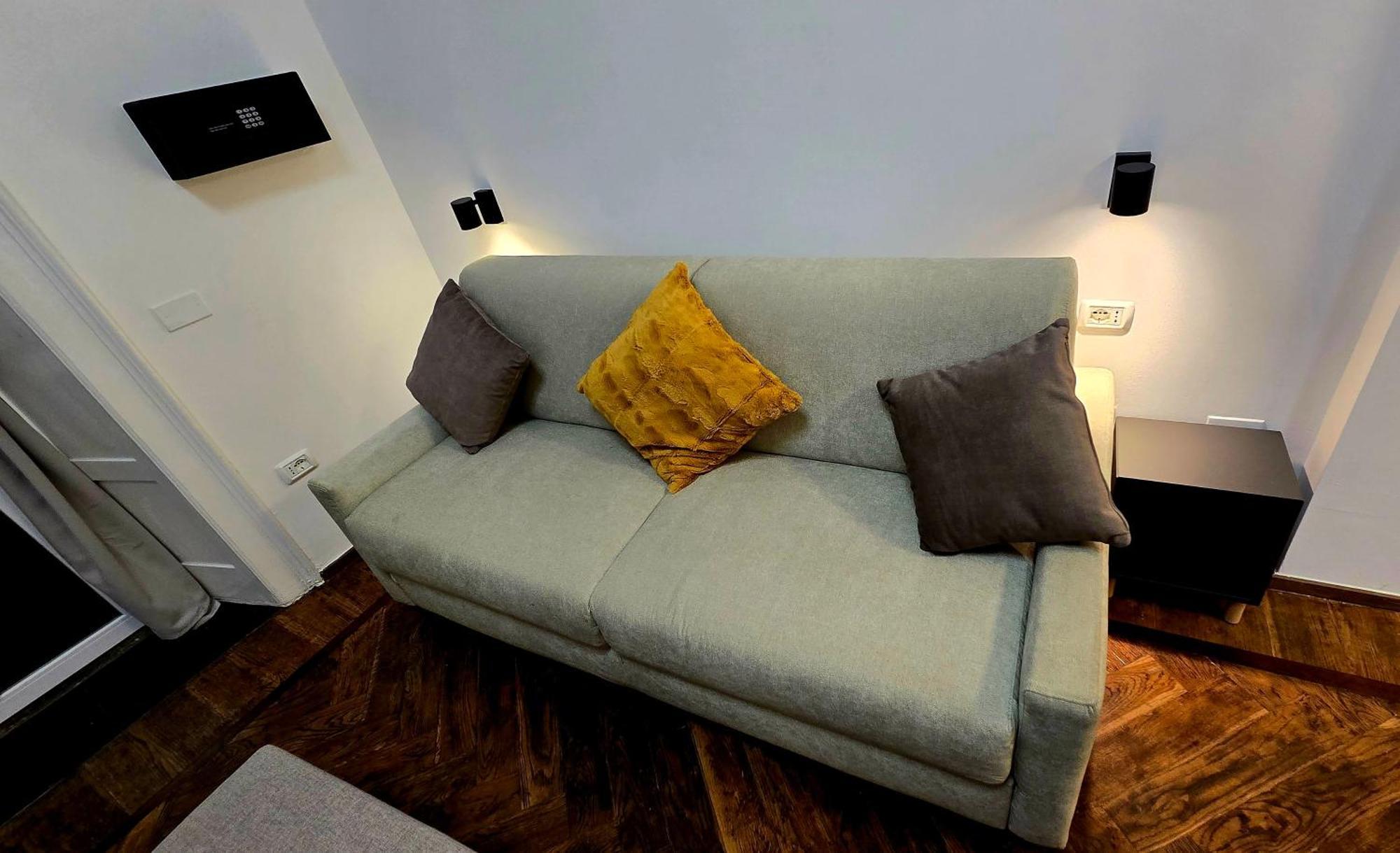 Casa Storica Piazza 5 Giornate Guest house *