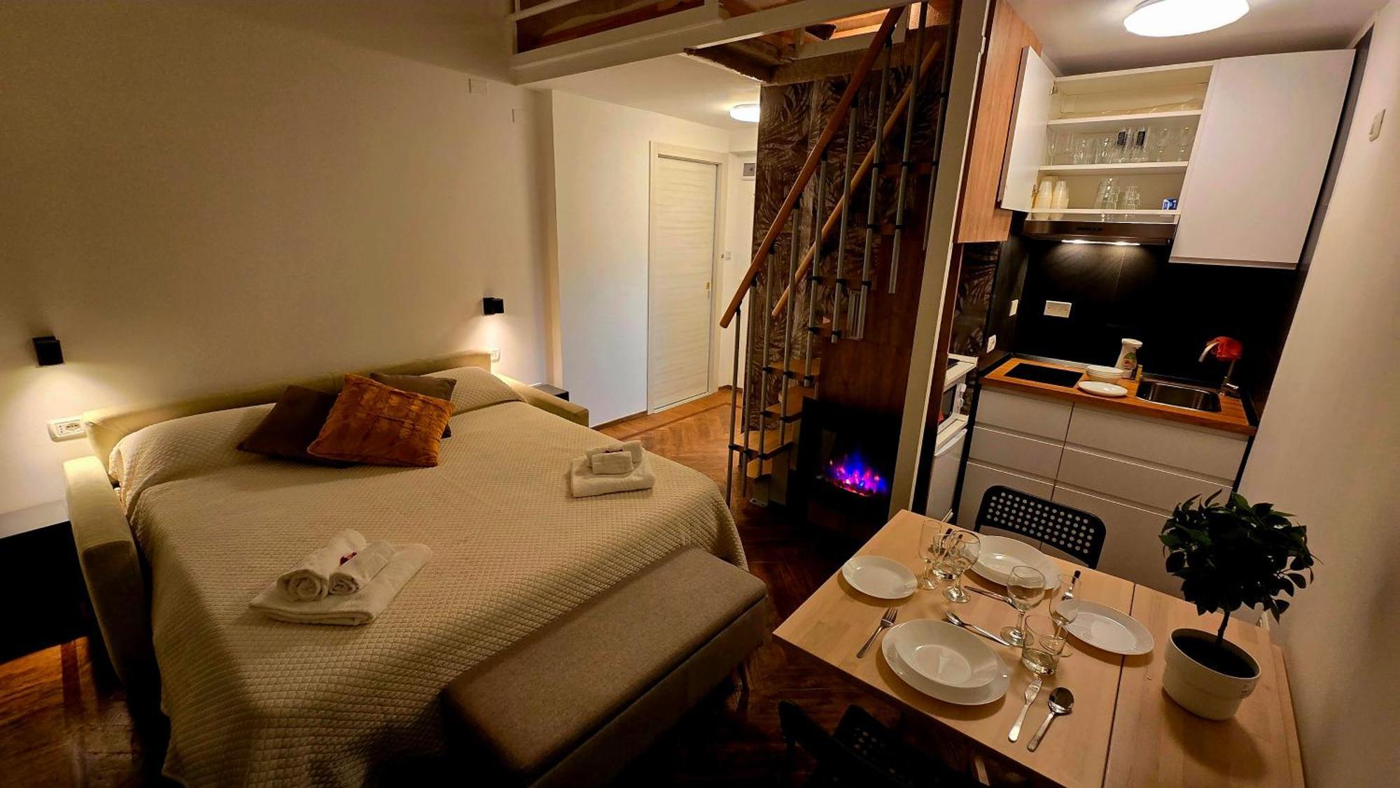 Casa Storica Piazza 5 Giornate Guest house