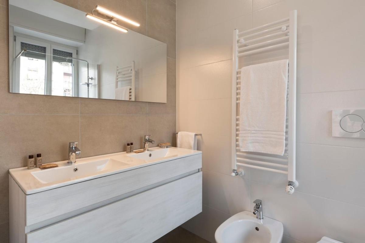 Bright 2 Bedrooms And 2 Bathrooms - B Apartamento *